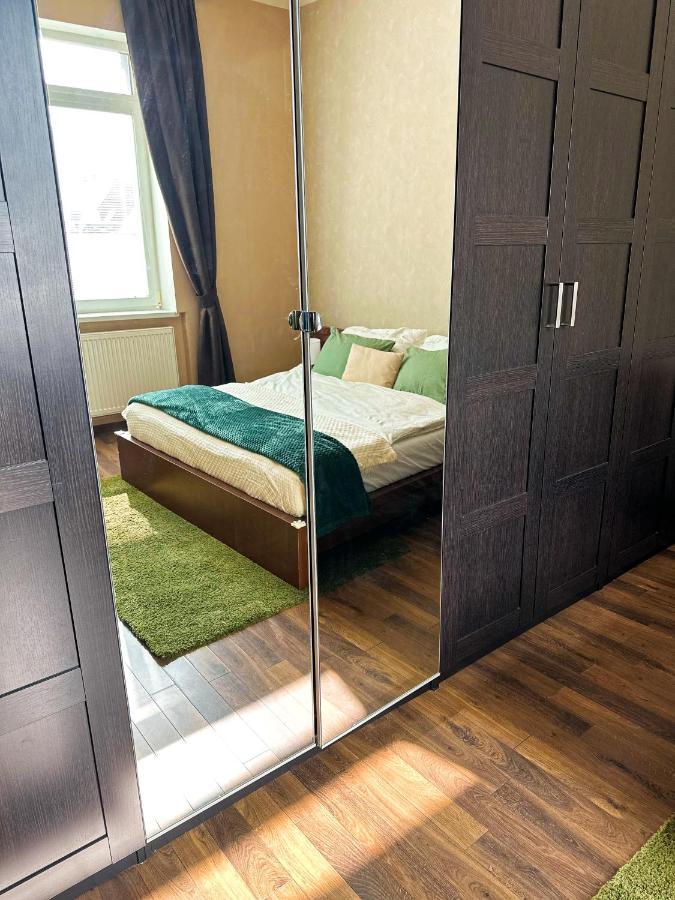 Spacious City Centre Apartment Bratislava Ngoại thất bức ảnh